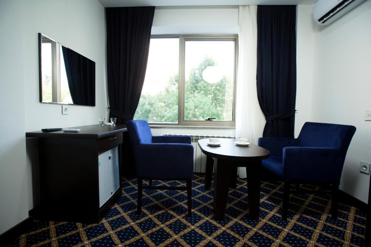 Kristal Inn Hotel Baku Exterior photo