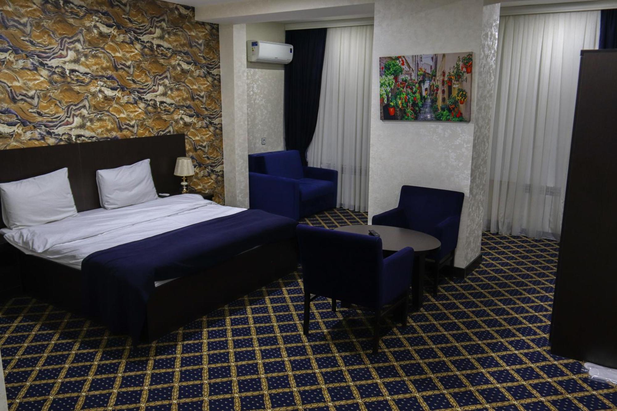 Kristal Inn Hotel Baku Exterior photo